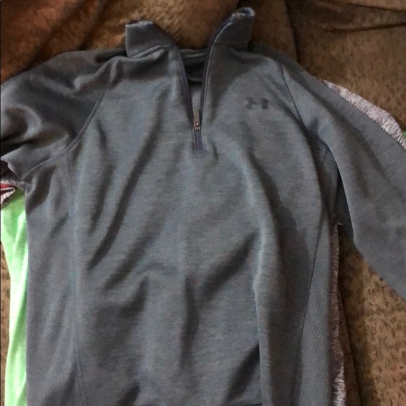 Lots of clothes ask about certain ones for prices - Picture 3 of 8